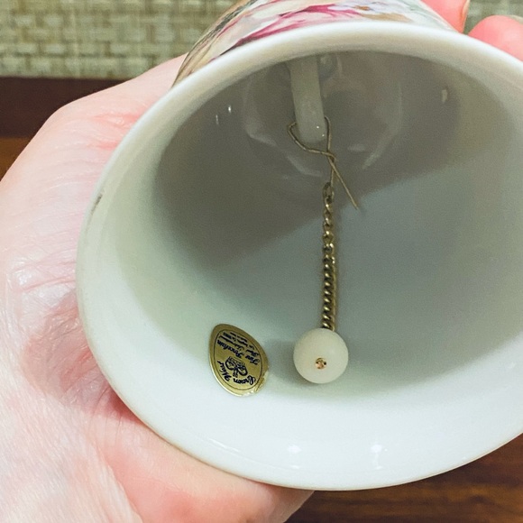 VTG 1960s Crown West Porcelain Floral Bell - Picture 9 of 11